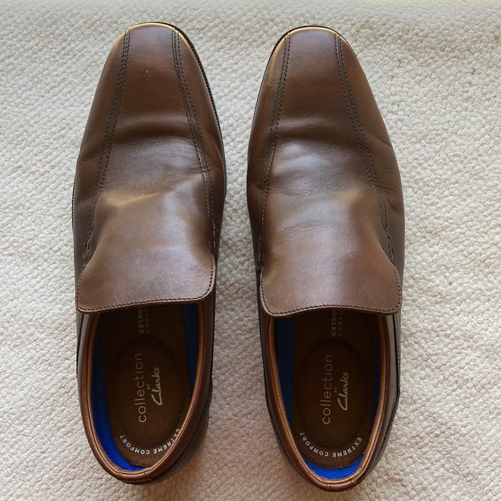 CLARKS Men’s Slip Ons Brown size 8.5